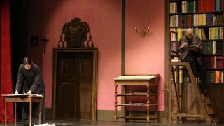 14.01.2014., Zadar – U zadarskoj kazalisnoj kuci gradjani su imali prilike pogledati predstavu “Glorija” Ranka Marinkovica u izvedbi sibenskog HNK. Photo: Filip Brala/PIXSELL 14.01.2014., Zadar – U zadarskoj kazalisnoj kuci gradjani su imali prilike pogledati predstavu “Glorija” Ranka Marinkovica u izvedbi sibenskog HNK. Photo: Filip Brala/PIXSELL