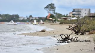 Čuvena ninska plaža Ždrijac teško stradala u poplavi
