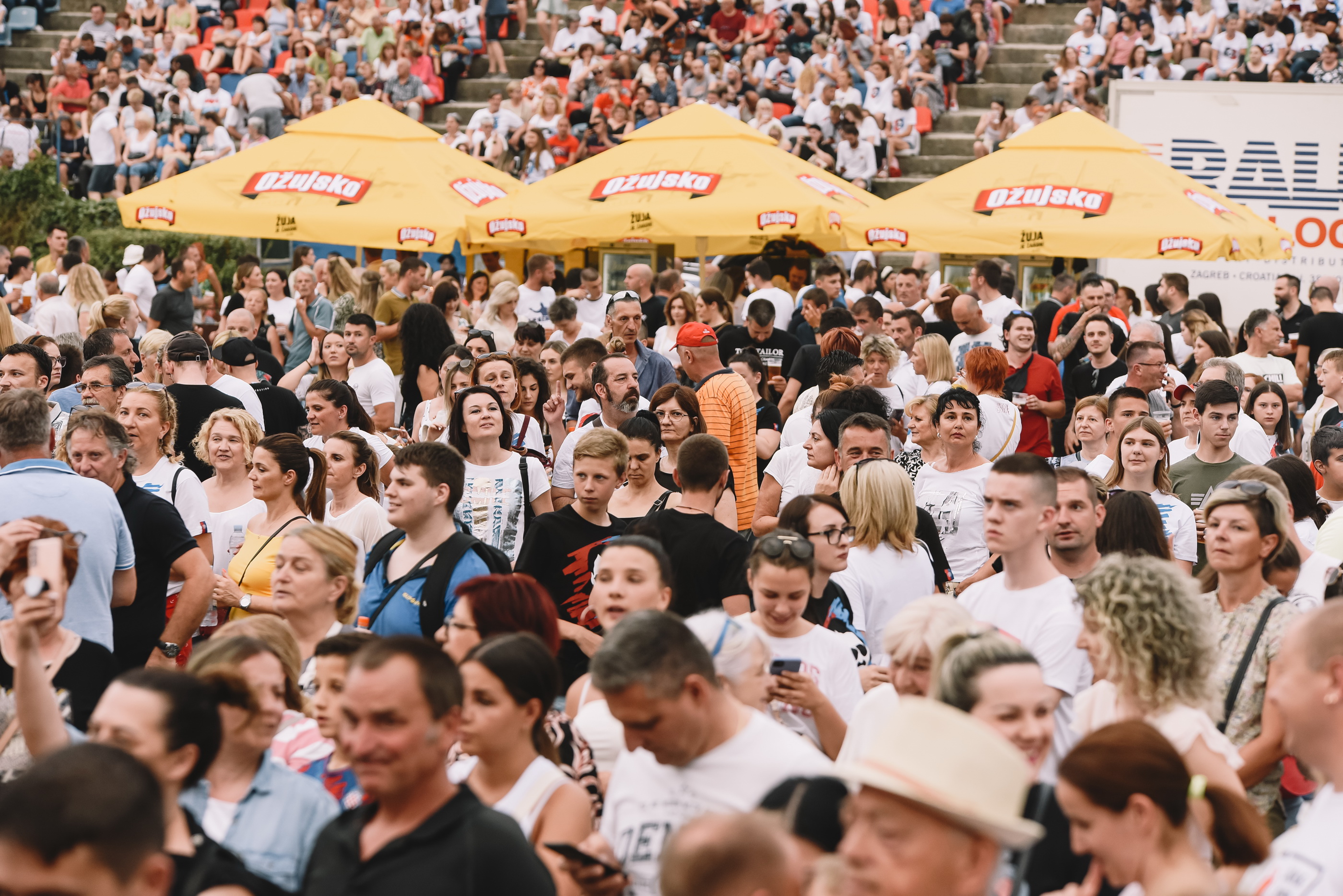 Stari Plac: Mišo Kovač i prijatelji priredili nezaboravan koncert