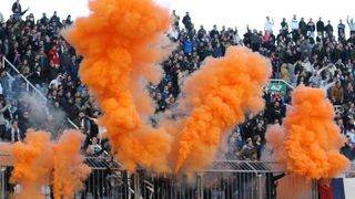 Bakljada i neredi na utakmici Hajduk – Dinamo