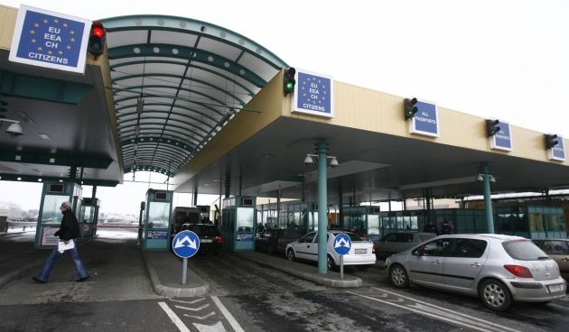 Mađarska podiže ogradu duž granice sa Srbijom, foto: www.blic.rs