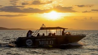 Zadar: Turisti uživaju u zalasku sunca