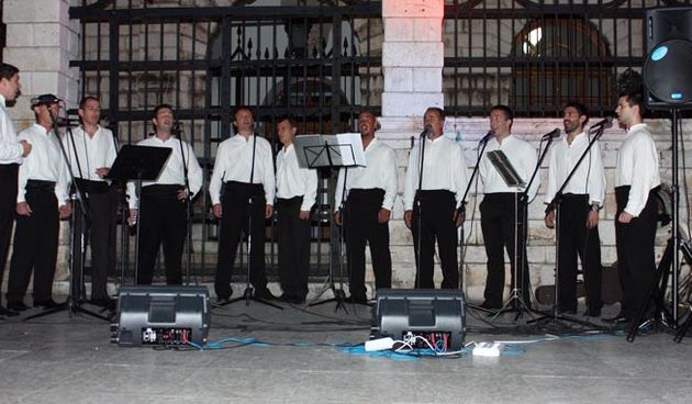 Klapa Kadena (foto: Filip Plazonić)