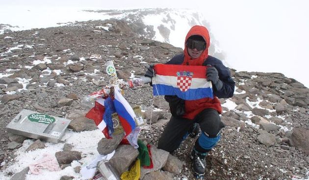 Image 1203909 (auto)