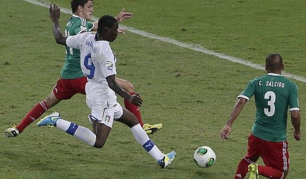 Mario Balotelli, foto: AP/dailymotion.co.uk