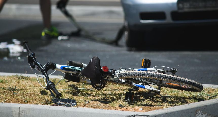 Bulevar: U prometnoj nesreći ozlijeđen biciklist Bulevar: U prometnoj nesreći ozlijeđen biciklist