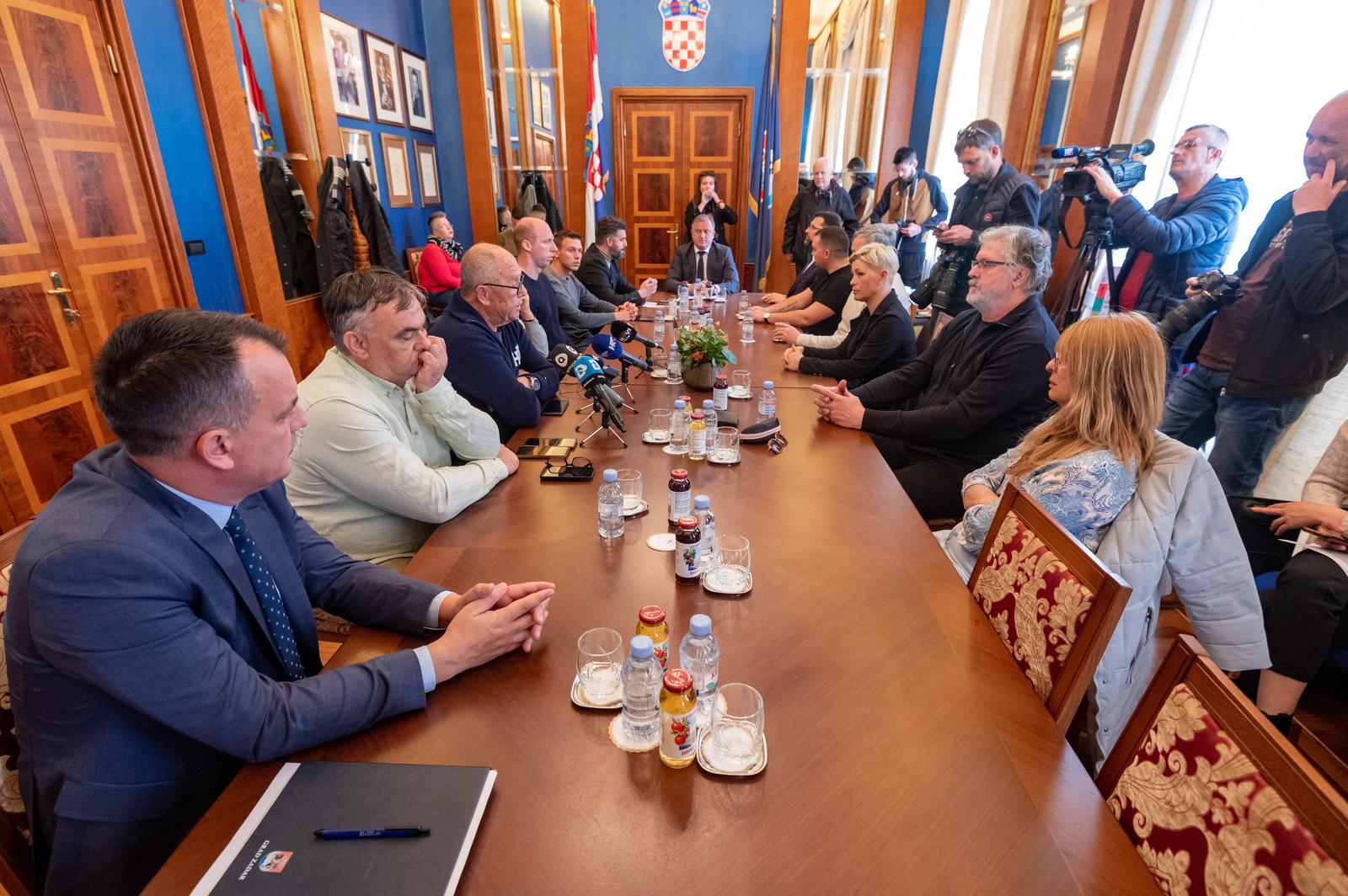 Gradonačelnik Dukić održao sastanak s gradskim vijećnicima