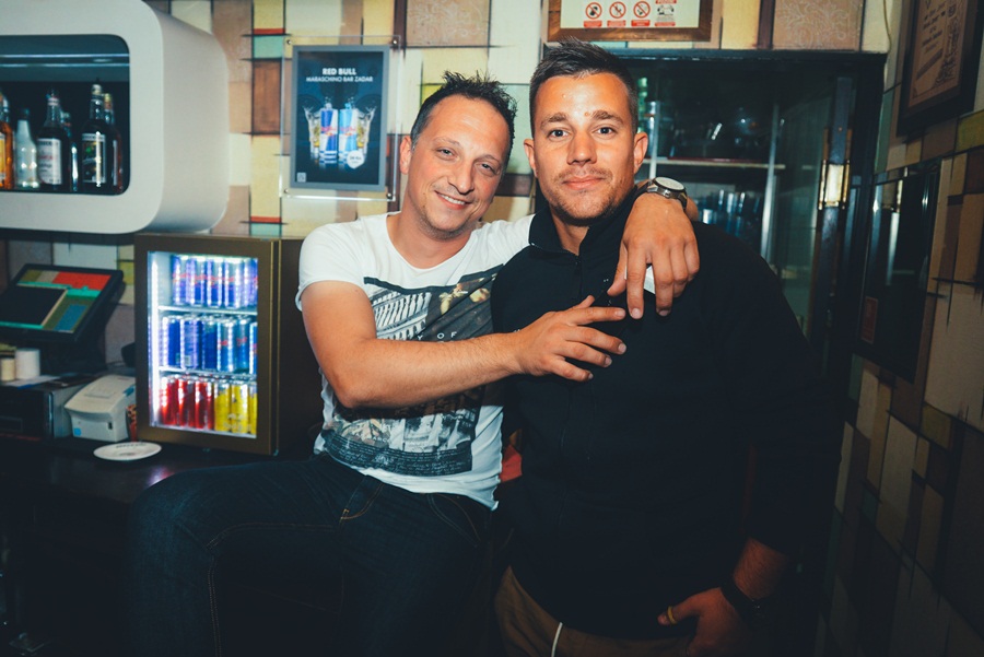 Jurica Pađen & Aerodrom u Maraschino baru; foto Iva Perinčić Jurica Pađen & Aerodrom u Maraschino baru; foto Iva Perinčić