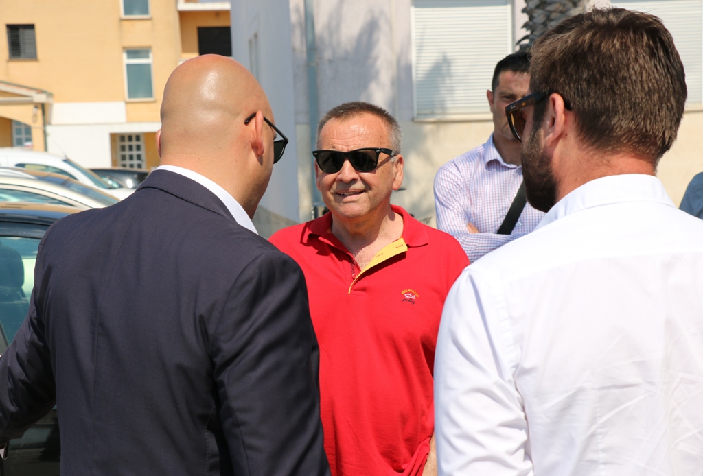 Vir: Primopredaja novog voznog parka komunalne tvrtke Čisti otok Vir: Primopredaja novog voznog parka komunalne tvrtke Čisti otok