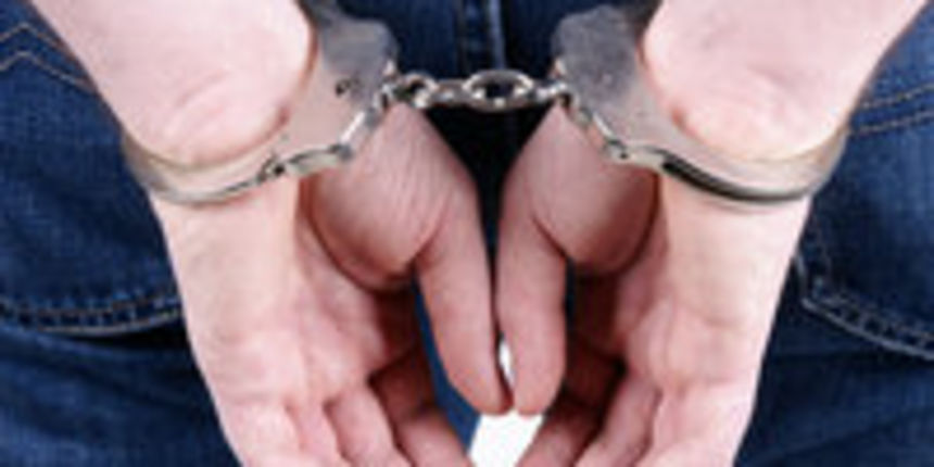 Lisice – uhićenje (Foto: sabah.com.tr)