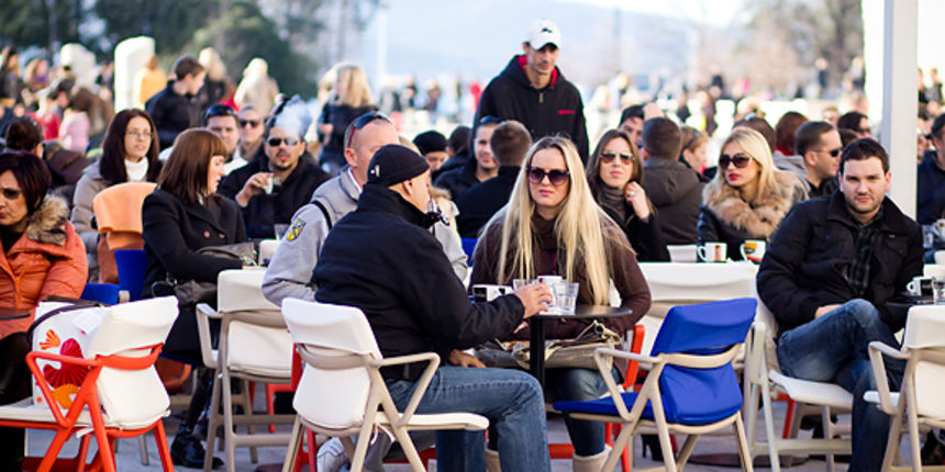 Subotnji đir po gradu 29. prosinca 2012., kafići, kava, ljudi, turisti (foto:Saša Čuka) Subotnji đir po gradu 29. prosinca 2012., kafići, kava, ljudi, turisti (foto:Saša Čuka)
