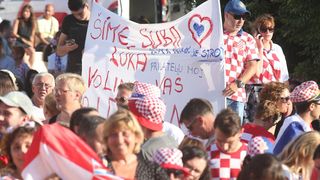 Zadar dočekao svoje Vatrene: Sve generacije okupile se na Forumu