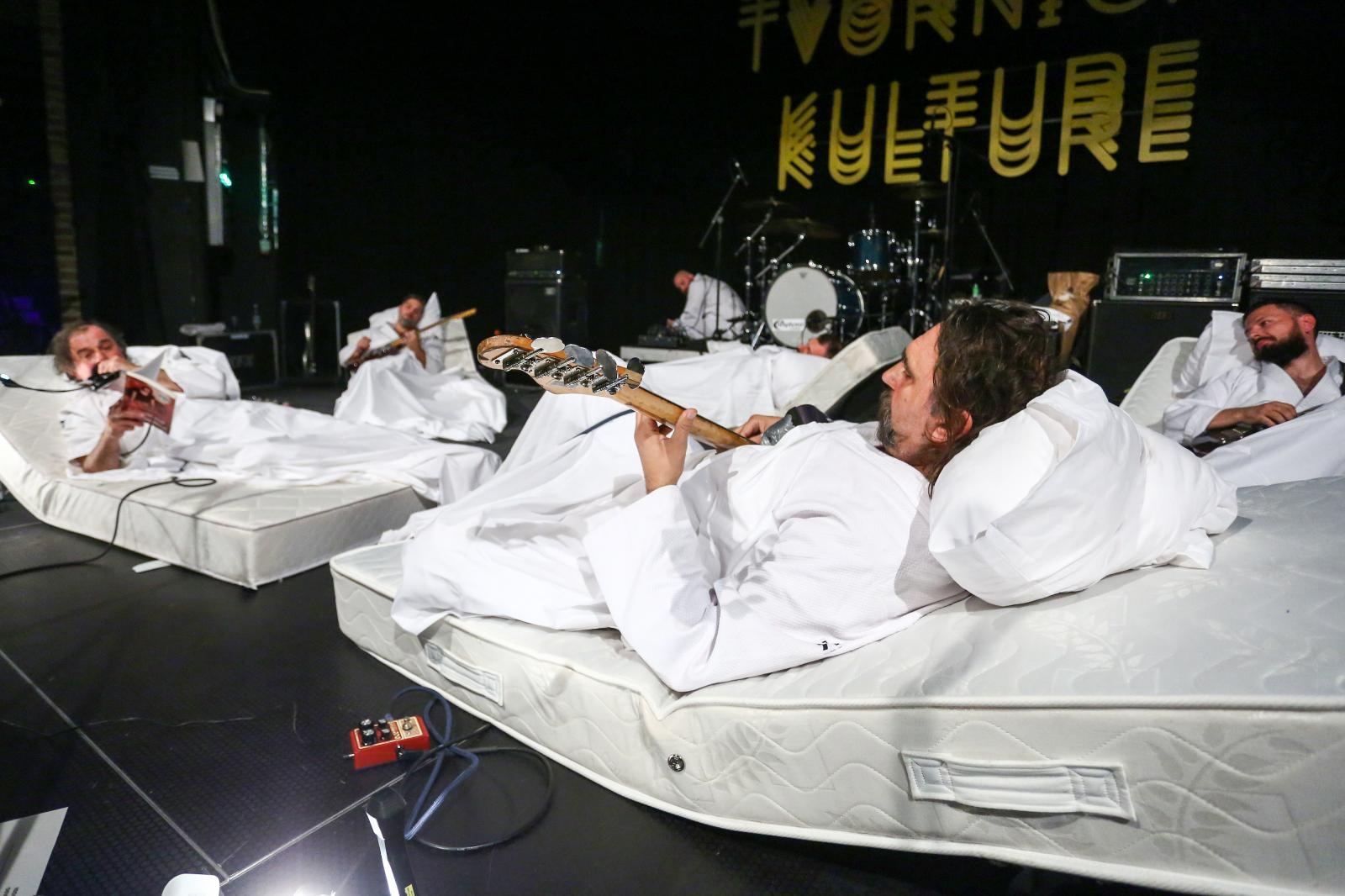 Neobičan koncert Leta 3 u Tvornici kulture