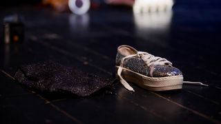 “Ana i Ona” naziv je predstave čijom je premijerom sinoć u zadarskom Kazalištu lutaka započela umjetnička revija pod nazivom “Nosi se Teatro Verrdi”.