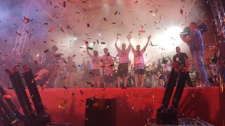 Zadrani na Forumu priredili spektakularan doček za svoje Vatrene Zadrani na Forumu priredili spektakularan doček za svoje Vatrene