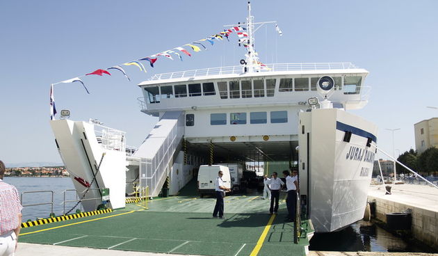 Trajekt Juraj Dalmatinac