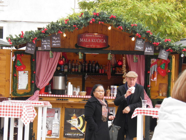 OLYMPUS DIGITAL CAMERA OLYMPUS DIGITAL CAMERA