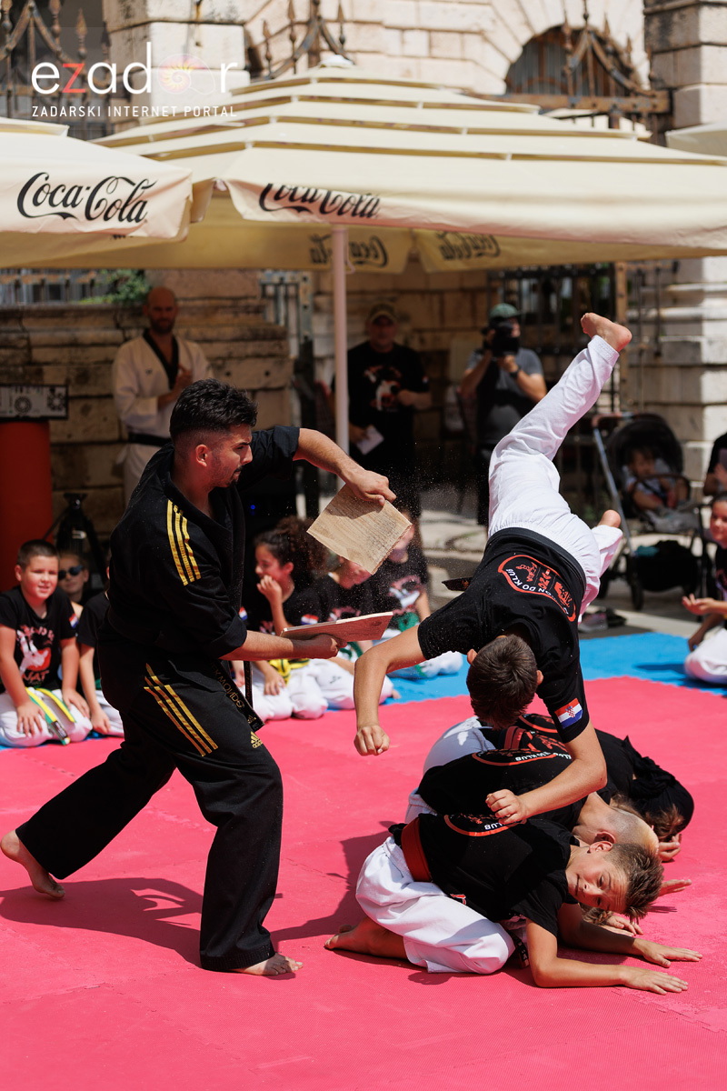 Spektakularna Taekwondo prezentacija na Narodnom trgu