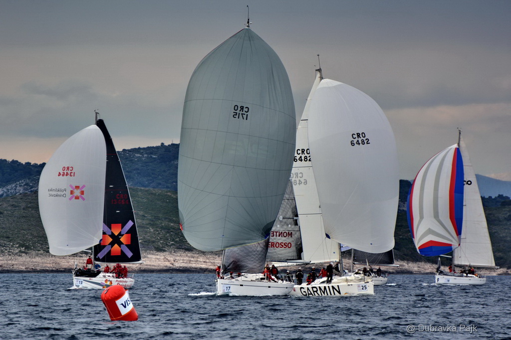 U hvarskom akvatoriju održana XXI. Uskršnja regata U hvarskom akvatoriju održana XXI. Uskršnja regata