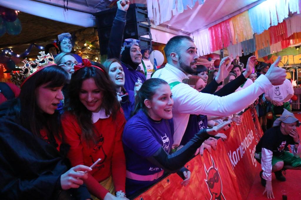 Virske maškare 2017: Karnevalske igre i koncert grupe Vista Virske maškare 2017: Karnevalske igre i koncert grupe Vista