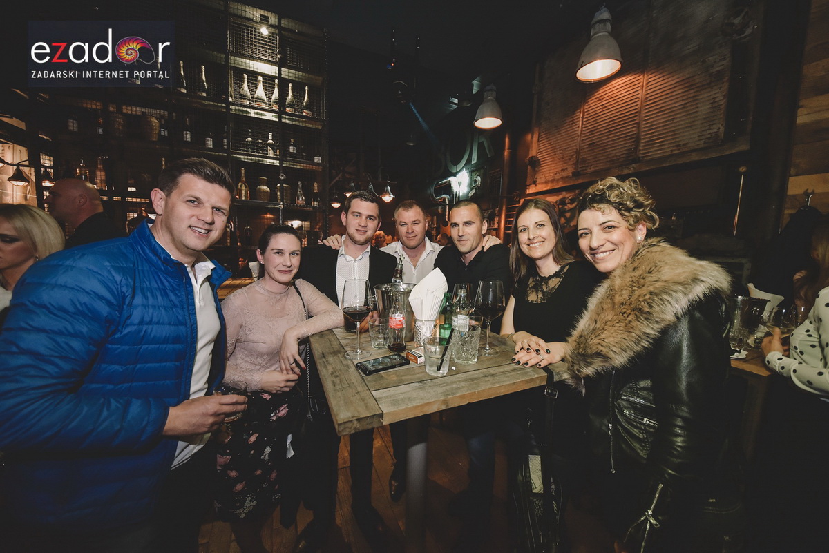 Uskrs u Harbor Cookhouse & Clubu uz klapu Iskon Uskrs u Harbor Cookhouse & Clubu uz klapu Iskon