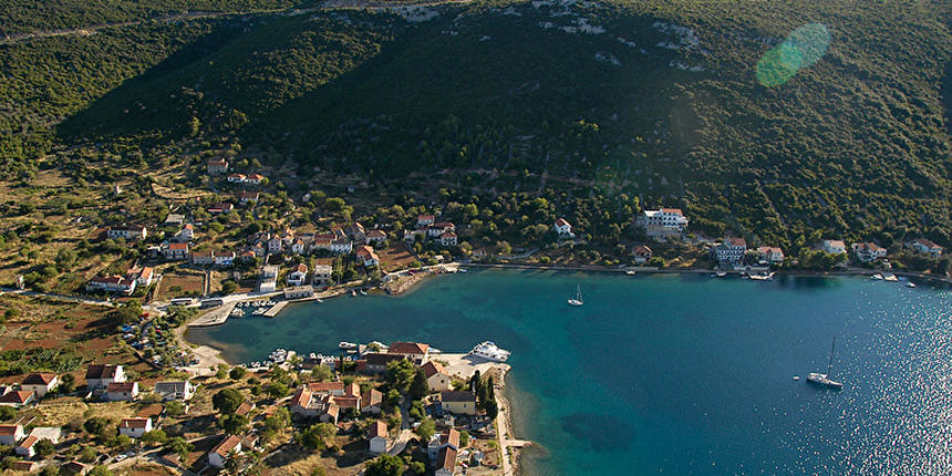 Dugi otok, Luka
