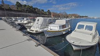 Uvala jazine, foto: D. Stanin, PIXSELL//camci, brodovi, uvala, vez, ilustracija, brodice, lucica, Luka, brod,