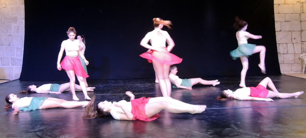 Plesni spektakl prvog dana 2. “Festivala plesa – Pag 2016” Plesni spektakl prvog dana 2. “Festivala plesa – Pag 2016”