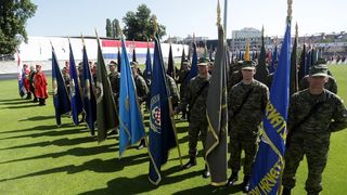 Svečano postrojavanje na stadionu u Kranjčevićevoj u povodu Dana Oružanih snaga Republike Hrvatske. Foto. PIXSELL Svečano postrojavanje na stadionu u Kranjčevićevoj u povodu Dana Oružanih snaga Republike Hrvatske. Foto. PIXSELL