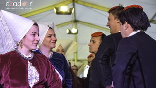 Paški zimski karneval 2018: Karnevalska povorka prošla ulicama grada do Pijace