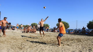Na plaži Punta u Bibinjama održan 6. Memorijalni turnir u odbojci na pijesku za Tomislav Sikirića – Siku. Foto: Leo Banić Na plaži Punta u Bibinjama održan 6. Memorijalni turnir u odbojci na pijesku za Tomislav Sikirića – Siku. Foto: Leo Banić