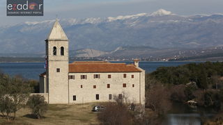 U Donjem Karinu obilježeno sjećanje na rušenje Franjevačkog samostana tijekom VRO Maslenica