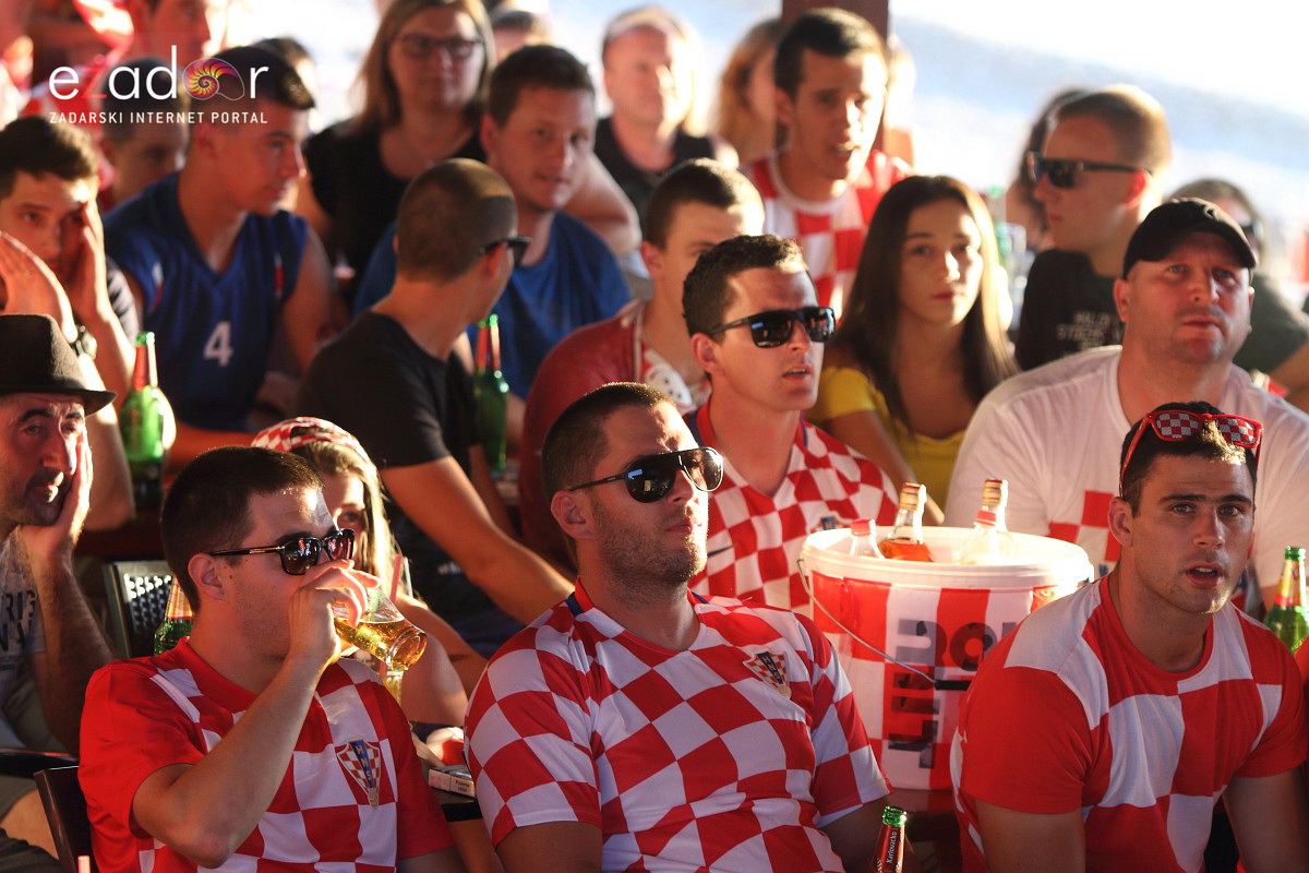 Bibinje: Navijanje za Vatrene i fešta nakon pobjede nad Rusijom