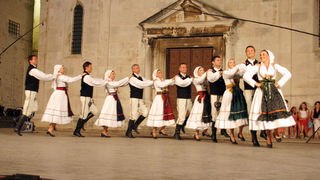 Image 1176193 (auto)