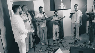 Klapa Kampanel @ Menfisto bar, 18.7.2015. (foto: Ivan Toman) Klapa Kampanel @ Menfisto bar, 18.7.2015. (foto: Ivan Toman)