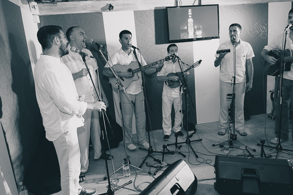 Klapa Kampanel @ Menfisto bar, 18.7.2015. (foto: Ivan Toman) Klapa Kampanel @ Menfisto bar, 18.7.2015. (foto: Ivan Toman)