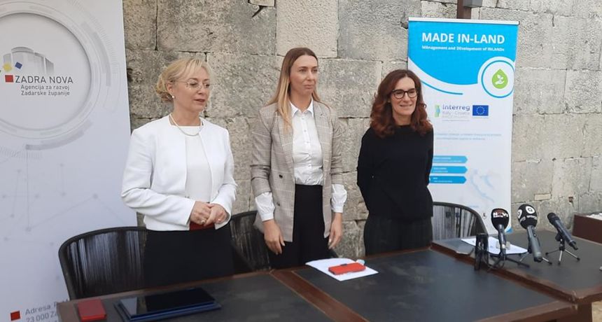 MADE IN-LAND MADE IN-LAND