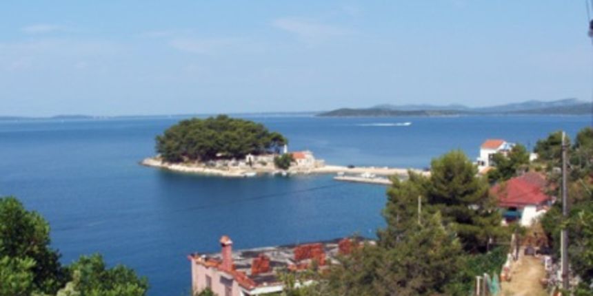 Savar – Dugi otok (foto: www.lotos-croatia.com) Savar – Dugi otok (foto: www.lotos-croatia.com)