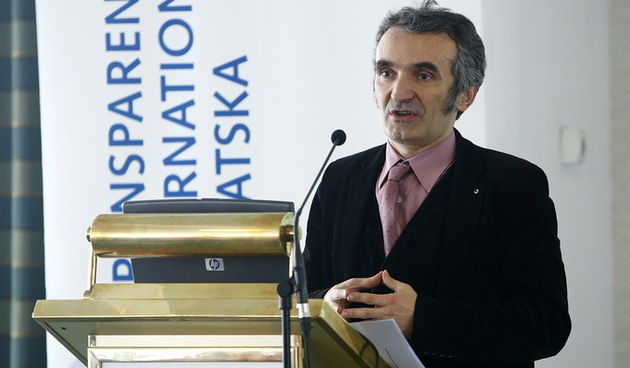 Zagreb, 101212.
Hotel Westin, Krsnjavoga 1.
Transparency International Hrvatska svecano obiljezava Medjunarodni dan protiv korupcije.
Na svecanosti govore Nikola Kristic, predsjednik Transparency Internationala Hrvatska, Marin Mrcela predsjednik GRECO-a,