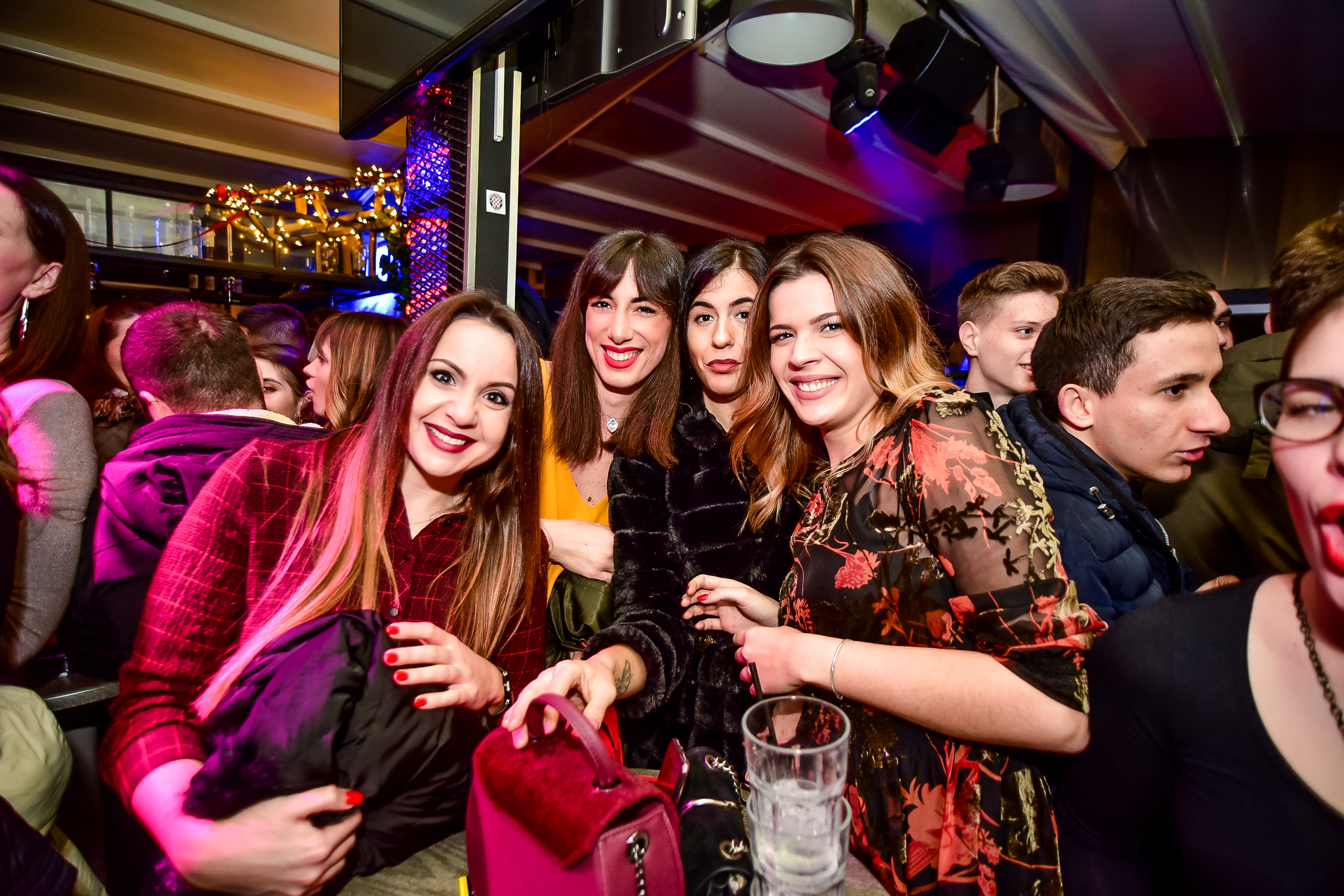 Vesna Pisarović @ Kult Caffe Bar