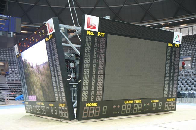 Podizanje semafora u novoj dvorani SC Visnjik Podizanje semafora u novoj dvorani SC Visnjik