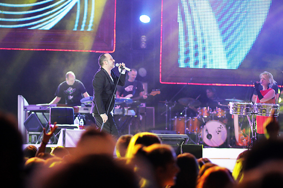 Karlovačko live 2012: Tony Cetinski na Višnjiku (foto:Saša Čuka) Karlovačko live 2012: Tony Cetinski na Višnjiku (foto:Saša Čuka)