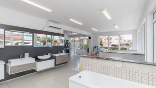 Vrhunska ponuda sanitarija i keramičkih pločica po nevjerojatnim cijenama u novootvorenoj trgovini “Latrina”