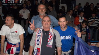 Humanitarno gledanje utakmice Zadar-Cibona (85-84) u Jazinama Humanitarno gledanje utakmice Zadar-Cibona (85-84) u Jazinama