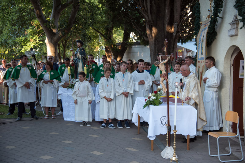 Procesija u Biogradu na blagdan sv. Roka, foto: Vinko Pešić Procesija u Biogradu na blagdan sv. Roka, foto: Vinko Pešić