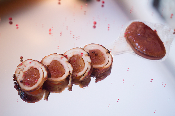 Restoran Pet bunara – “Šinjorina Dunja” (foto:Saša Čuka) Restoran Pet bunara – “Šinjorina Dunja” (foto:Saša Čuka)