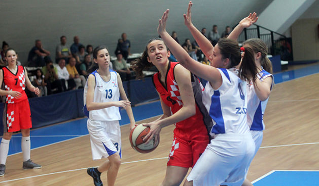 Kadetkinje : ŽKK Zadar – ŽKK Novi Zagreb (foto:Saša Čuka)