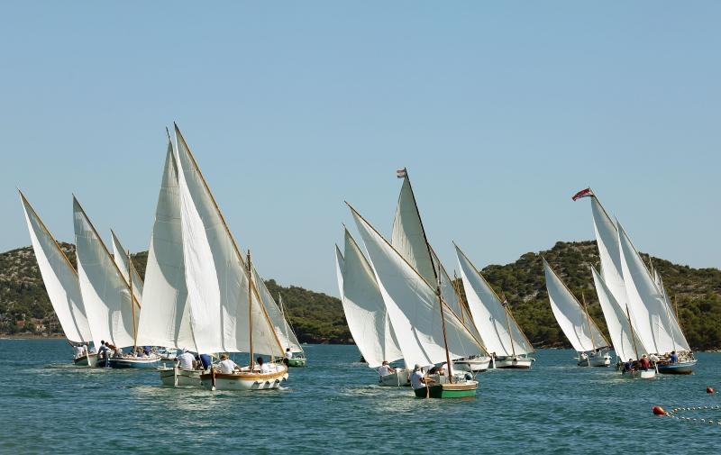 Betina: Regata na latinsko idro “Za dušu i tilo”. Photo: Duško Jaramaz/PIXSELL