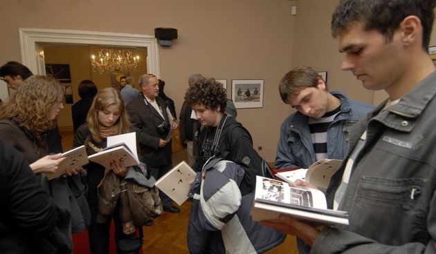 Varazdin – Otvorenje izlozbe fotografija Hrvatskog fotosaveza u palaci Sermage. Photo: Marko Jurinec/PIXSELL