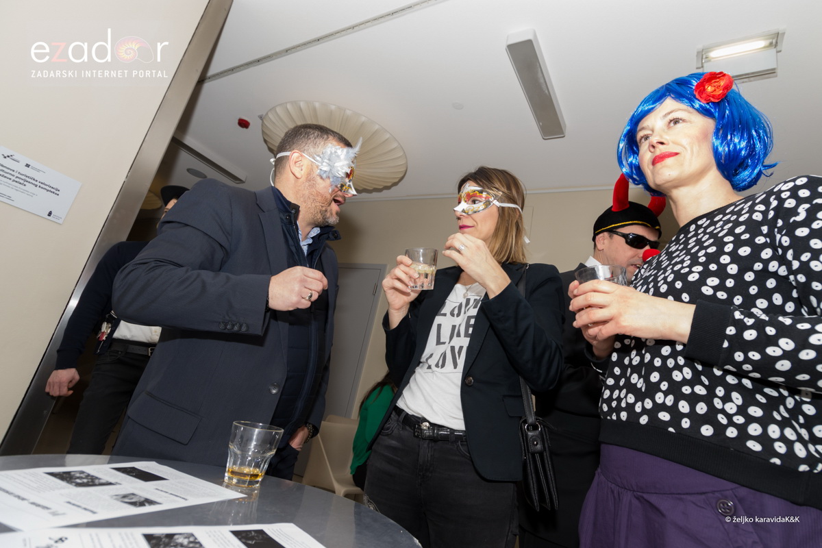 Karneval u Kneževoj palači: Salsa Sandunga i biranje najbolje maske Karneval u Kneževoj palači: Salsa Sandunga i biranje najbolje maske